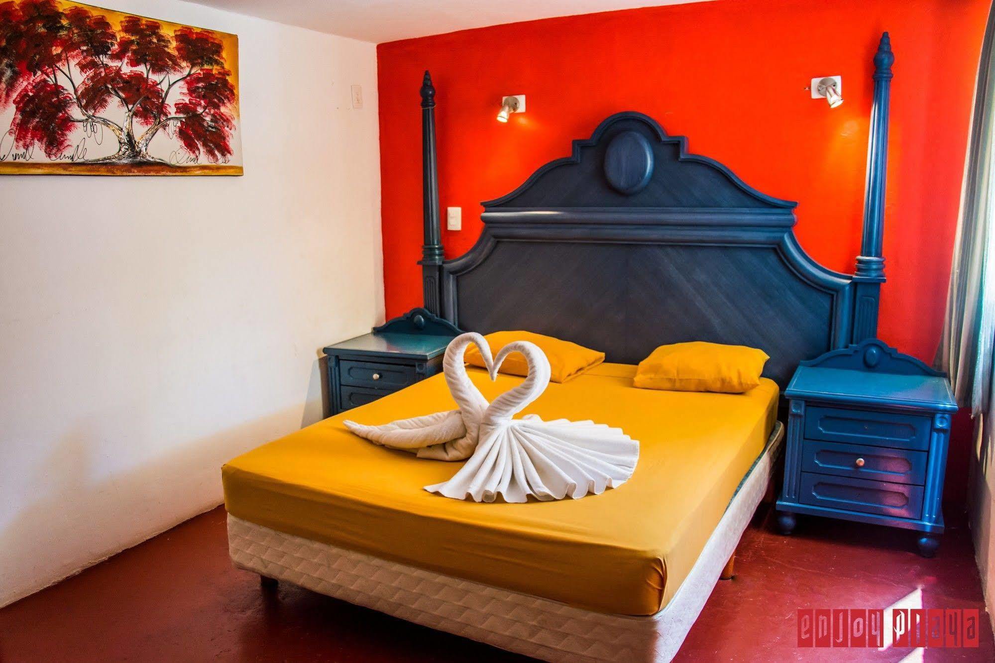 Enjoy Playa Hostal Playa del Carmen